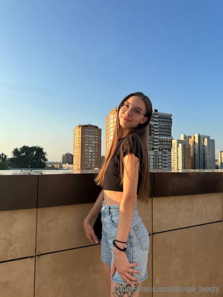 Skye Vega free actress pictures