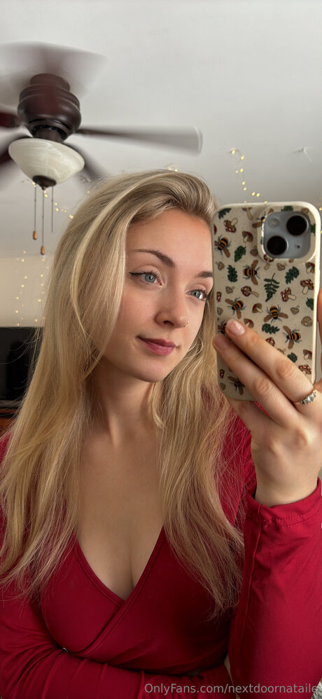 Nextdoornataile star perfect pic