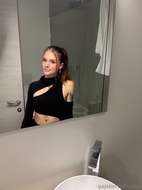 Gajabertolin pornstar naked pics