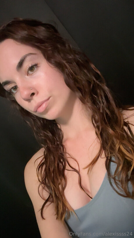 Alexissss24 model sex pictures