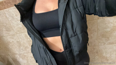 Alexissss24 nudes pornstar image