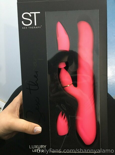 Shannyalamo xxx model images