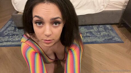 Slifefree star nude picture