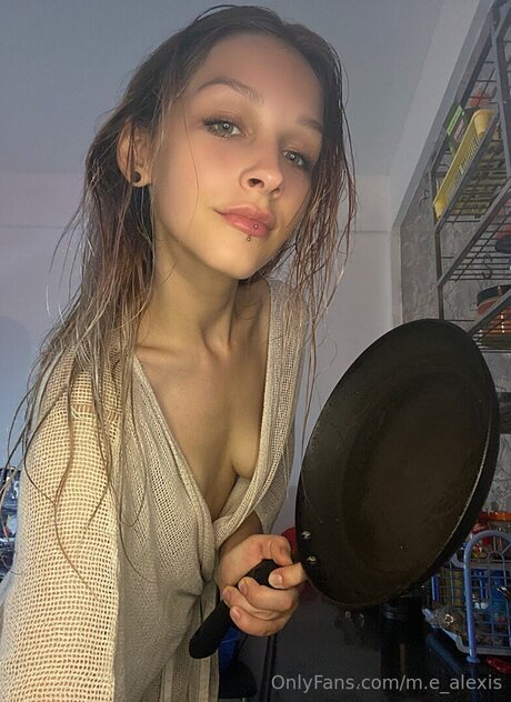 M E Alexis pretty pornstar archive