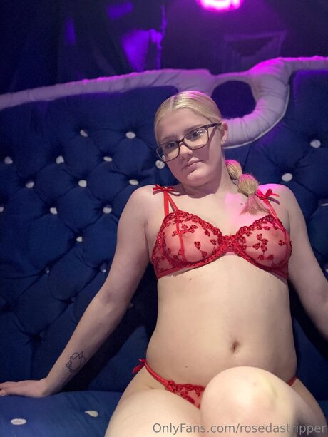 Rosedastripper sex pornstar image