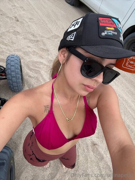 Selinapetal perfect star pictures