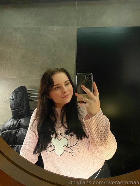 Riveraemmaa star exclusive images