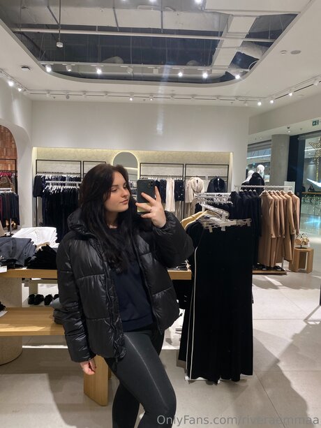 Riveraemmaa hot star pic