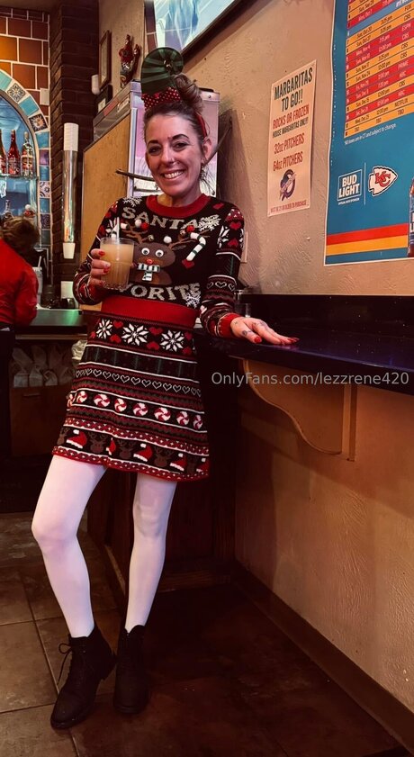 Lezzrene420 nudes model picture