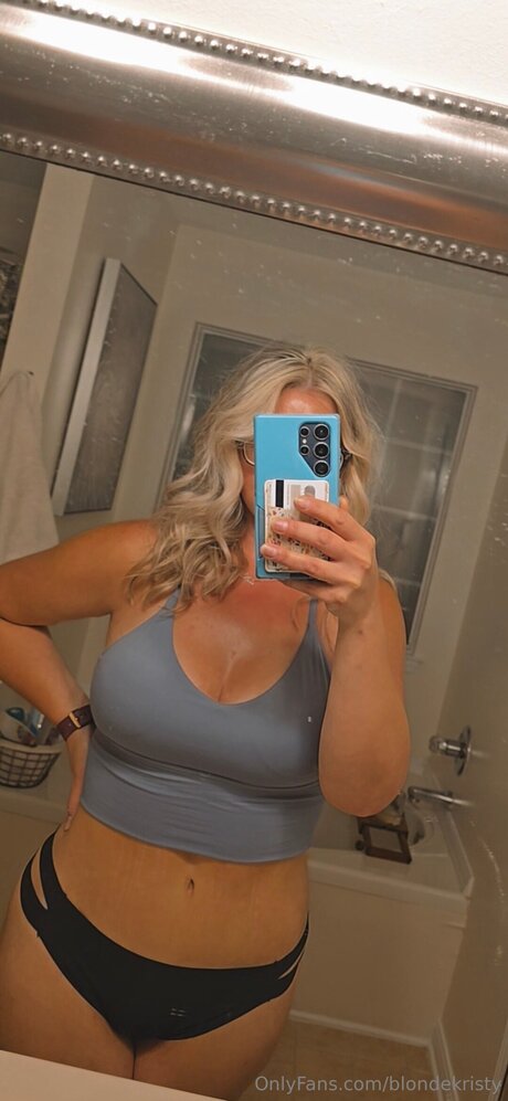 Blondekristy top actress photo