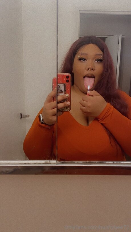 Hunnybee72 pornstar sexy photos