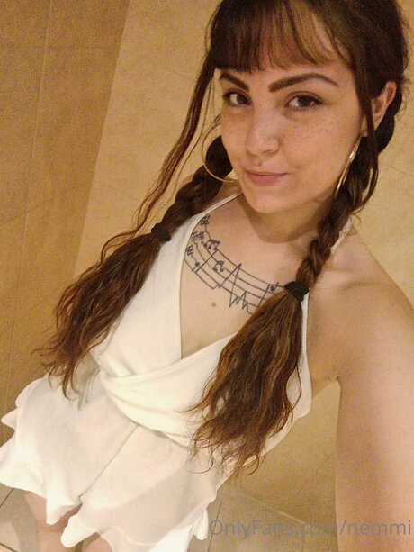 Nemmi8 sex model pics