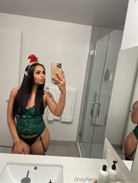 Koixxxrock beautiful actress img