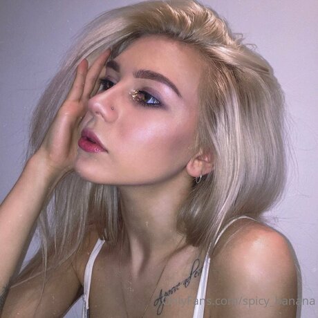 Sandy Caaandy nice actress pictures