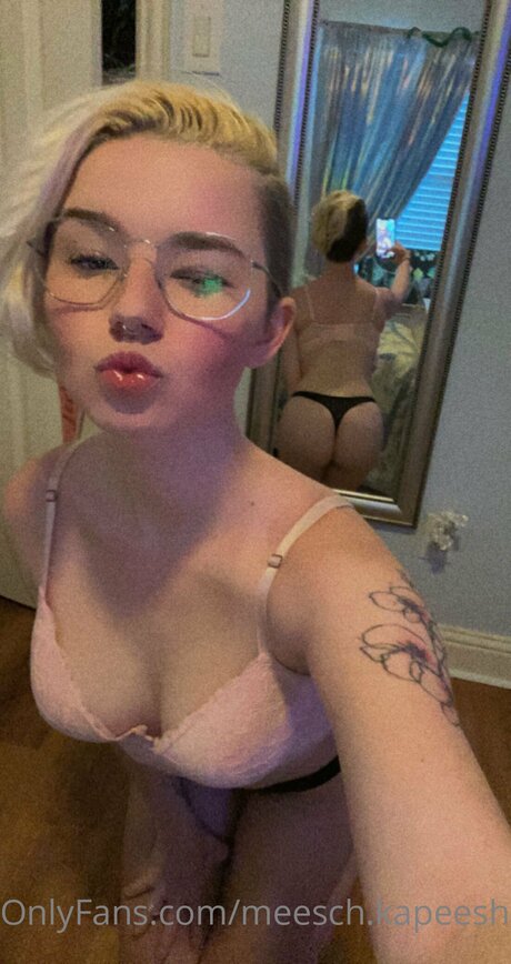 Meesch Kapeesh star nude pic