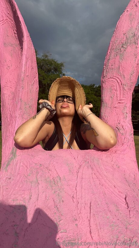 Robinlovecomedy perfect star photo