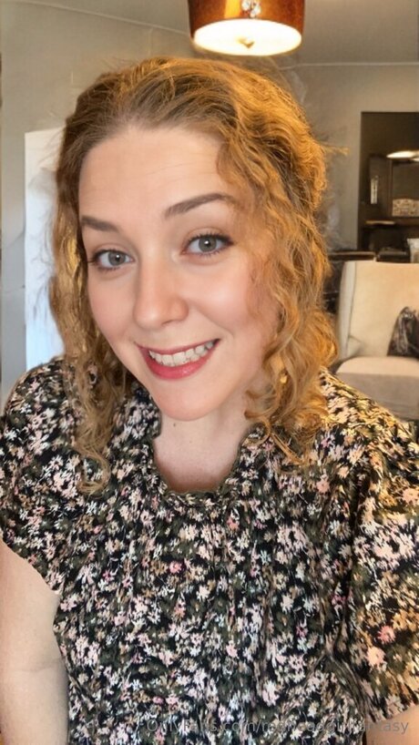 Redheadgirlfantasy star nude img