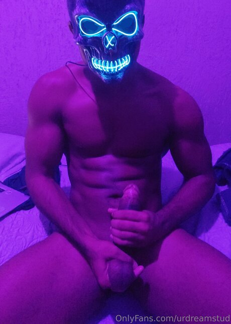 Urdreamstud exclusive model photo