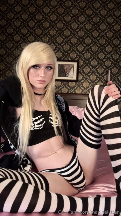 Maxinekitten pornstar beautiful pics