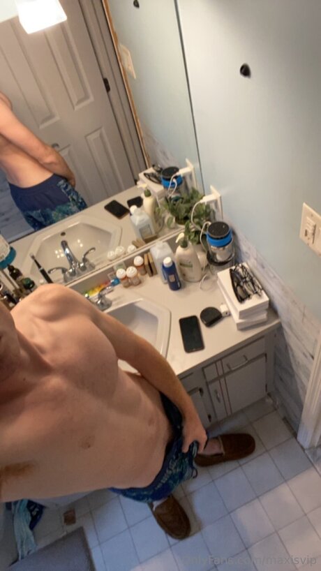 Maxisvip adult actress picture