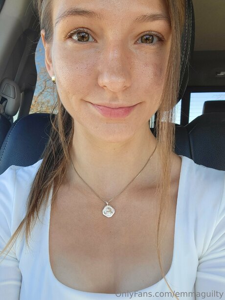 Emmaguilty art actress photo