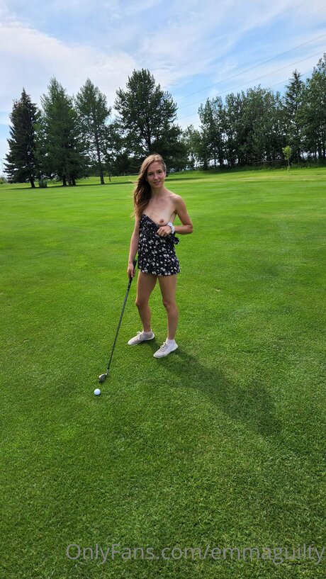 Emmaguilty porn model pictures