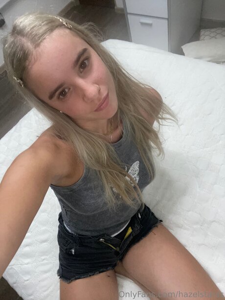 Lambent nude pornstar pics