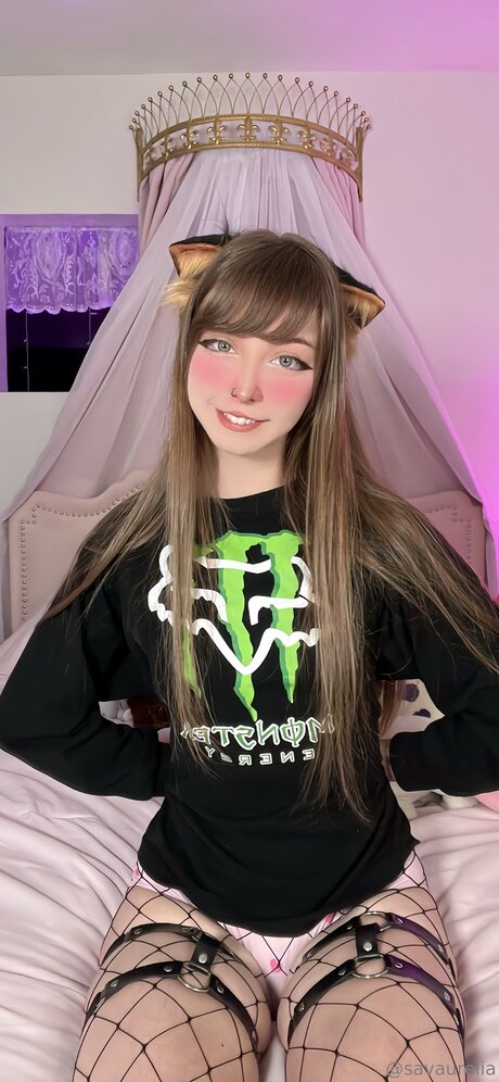 Savaurelia model erotic image