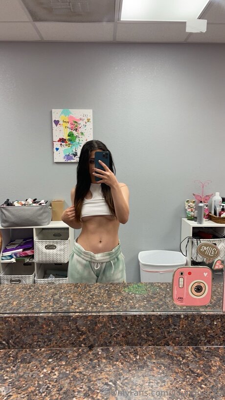 Younglust24 nice pornstar pictures