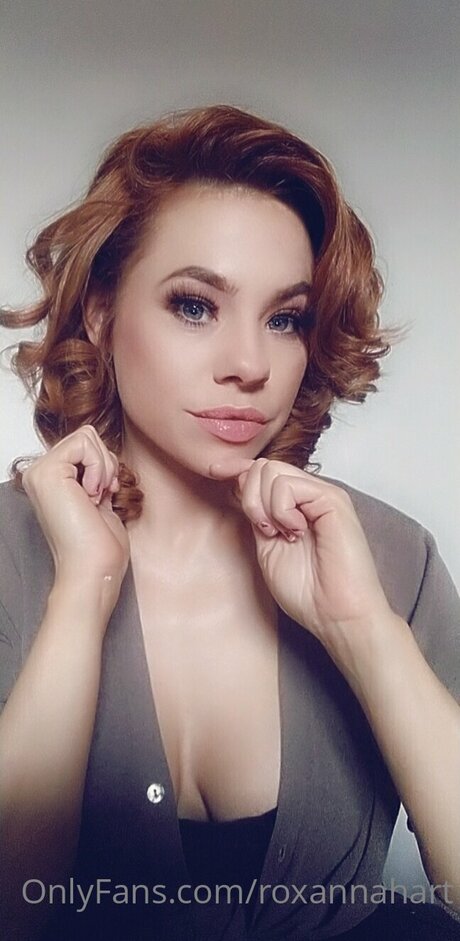 Roxannahart star erotic pic