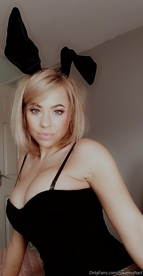 Roxannahart xxx model images