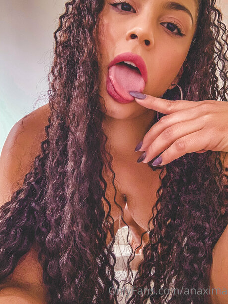 Anaxima star sexy pic