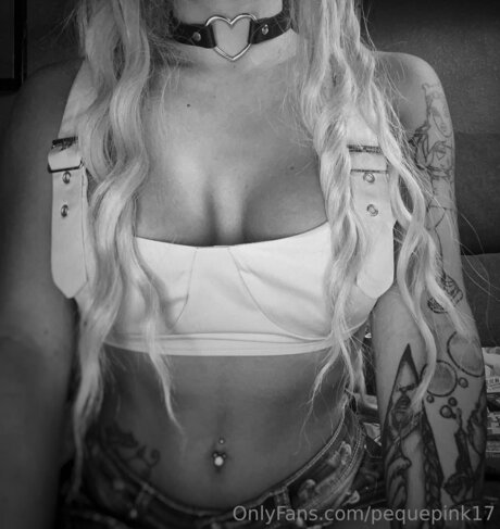 Pequepink17 sexy actress img