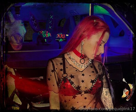 Pequepink17 model exclusive photos