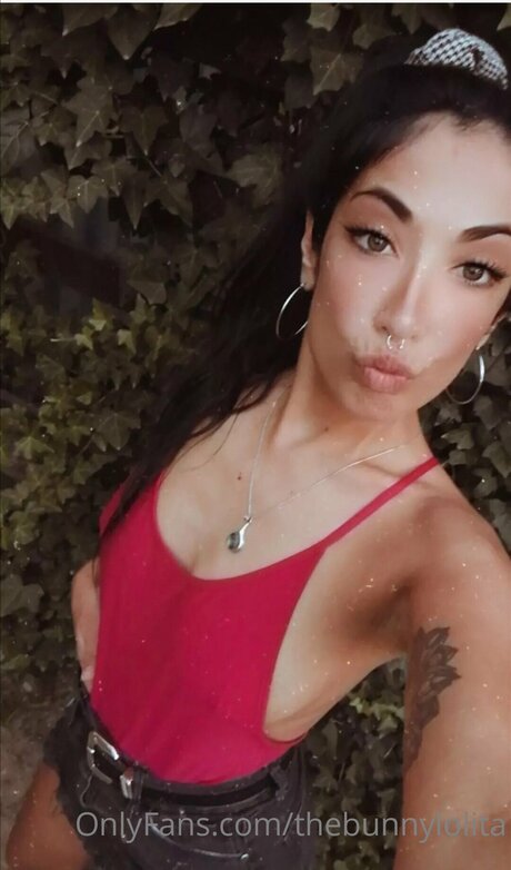 Sexybunnylola model hd image