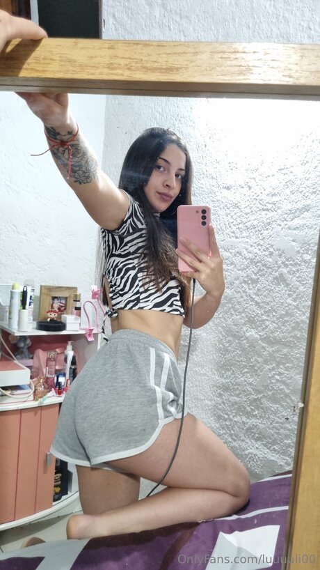Luuuuli00 porn star gallery