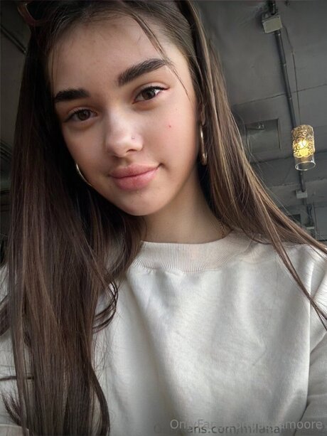 Asyamoore pornstar exclusive picture