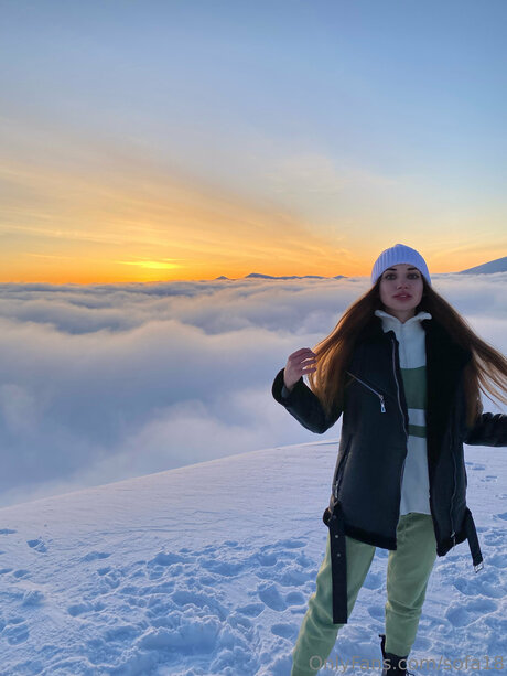 Sofa18 model nudes photo