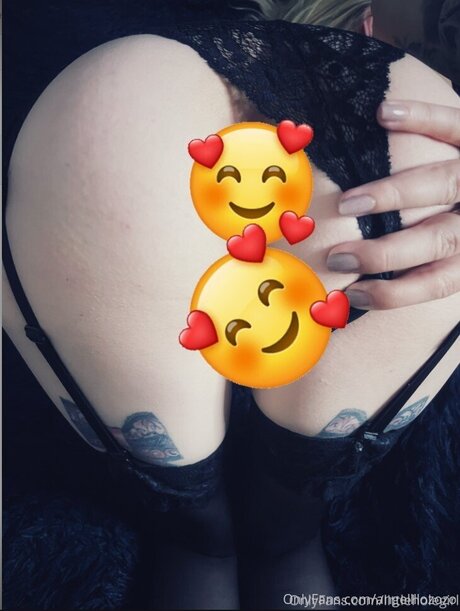 Angellllozozo nudes star image