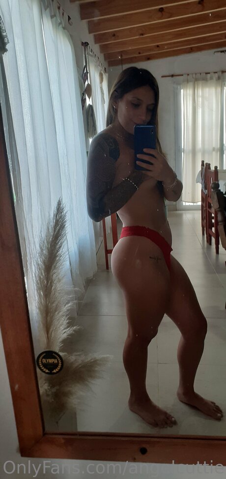 Angelcuttie model nudes photo
