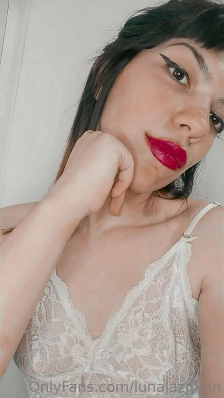 Lunajazminn star top photo