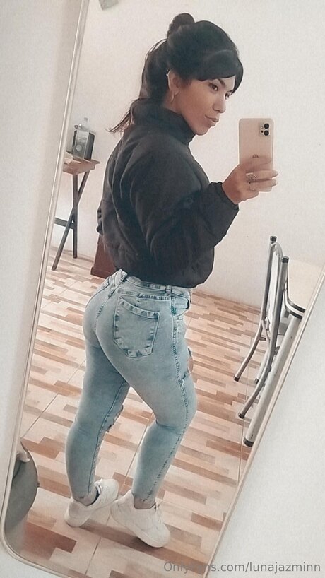 Lunajazminn nudes pornstar picture