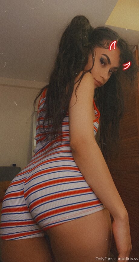 Dirty Vv high quality actress photo