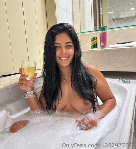 U282977670 perfect pornstar pic