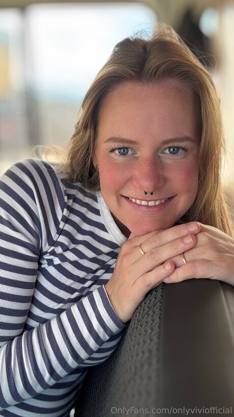 Onlyviviofficial hd pornstar picture