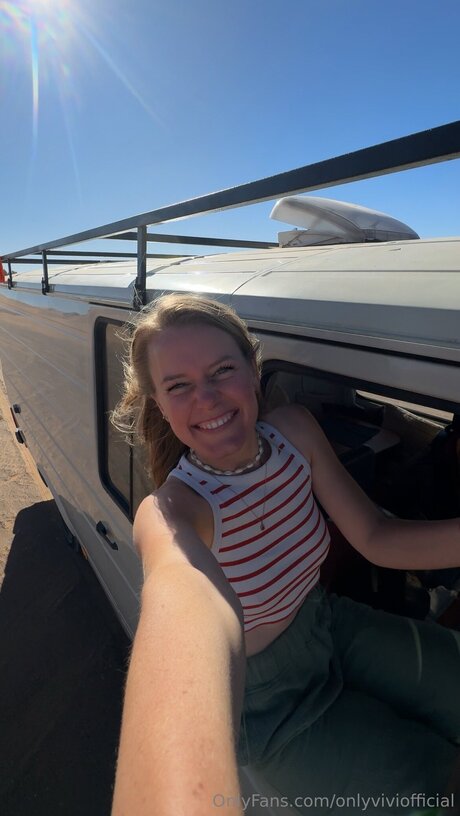 Onlyviviofficial pornstar hd gallery