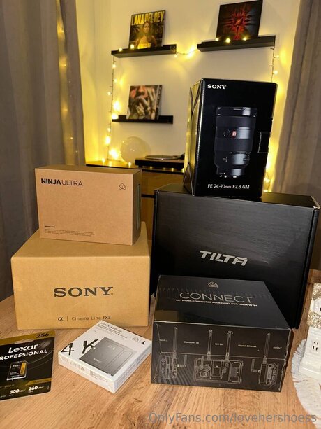 Lovehershoess pornstar adult pics