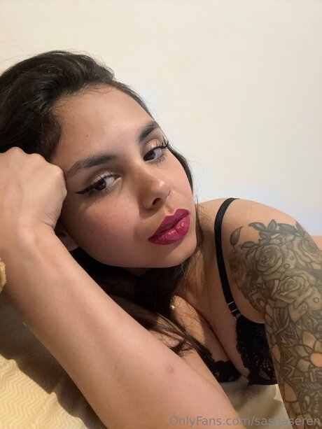 Sashaseren star perfect photos