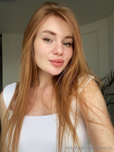 Lolaucos pornstar hd image