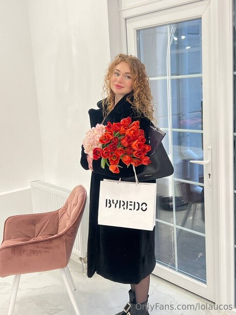 Lolaucos pornstar perfect img